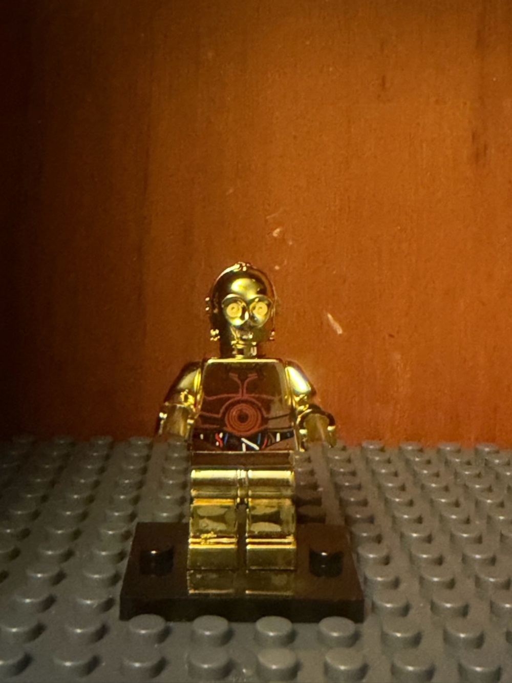 Plated C-3P0 Minifigure